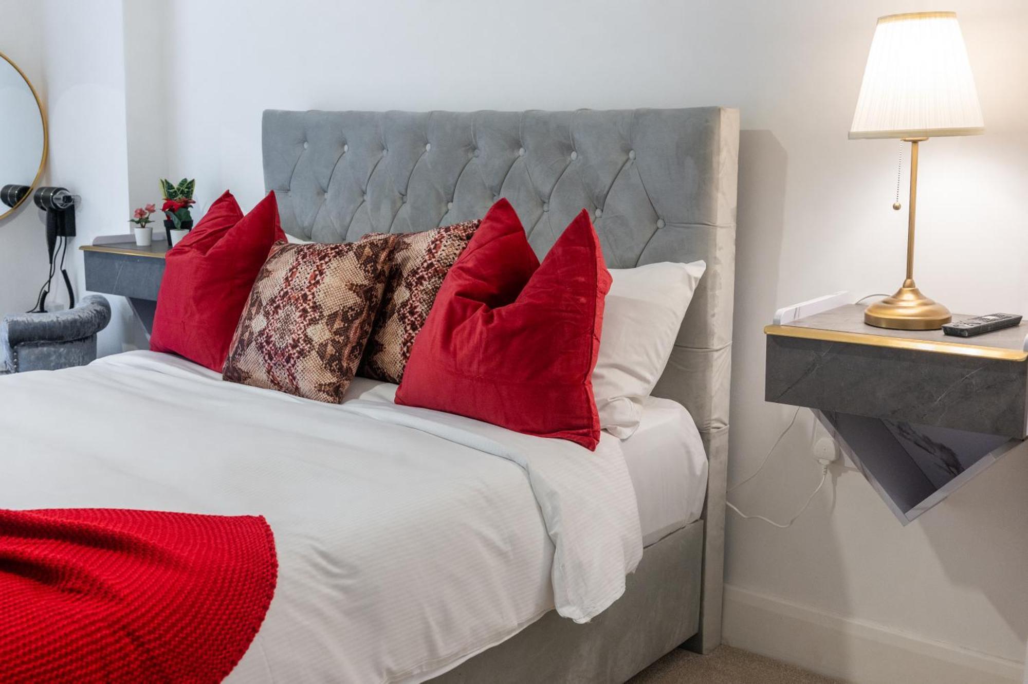 Luxury City Escape Apartments Лондон Екстер'єр фото